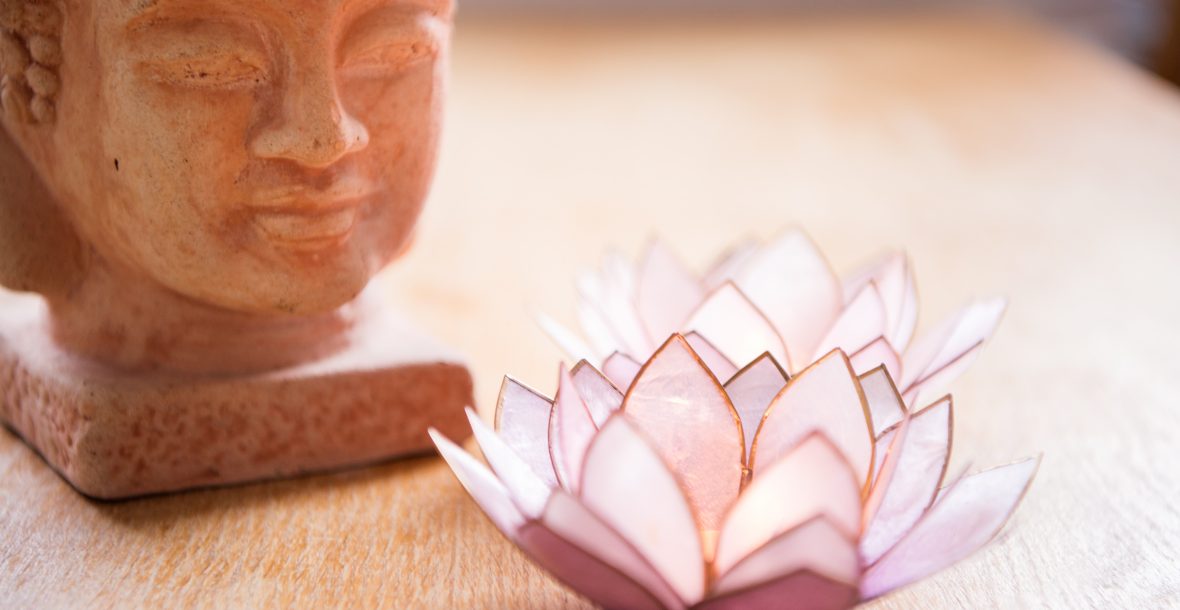 buddha-lotus-stille-entspannungsmassage-kiel-naturkosmetik-puresoul treatments